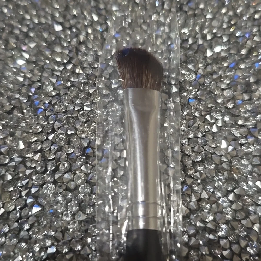 ❇️🧚‍♀️Bareminerals DISCONTINUED Precision Eye Defining Brush NWT